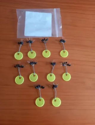 Lote de pesca: señuelos, bombetas y más