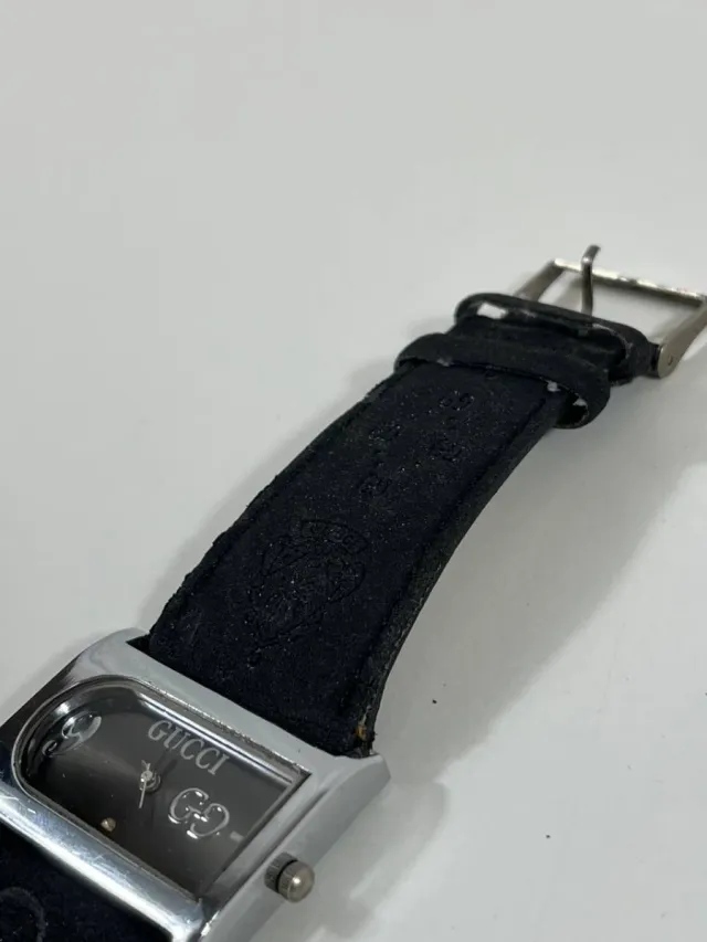 Reloj Gucci Vintage Negro y Plateado