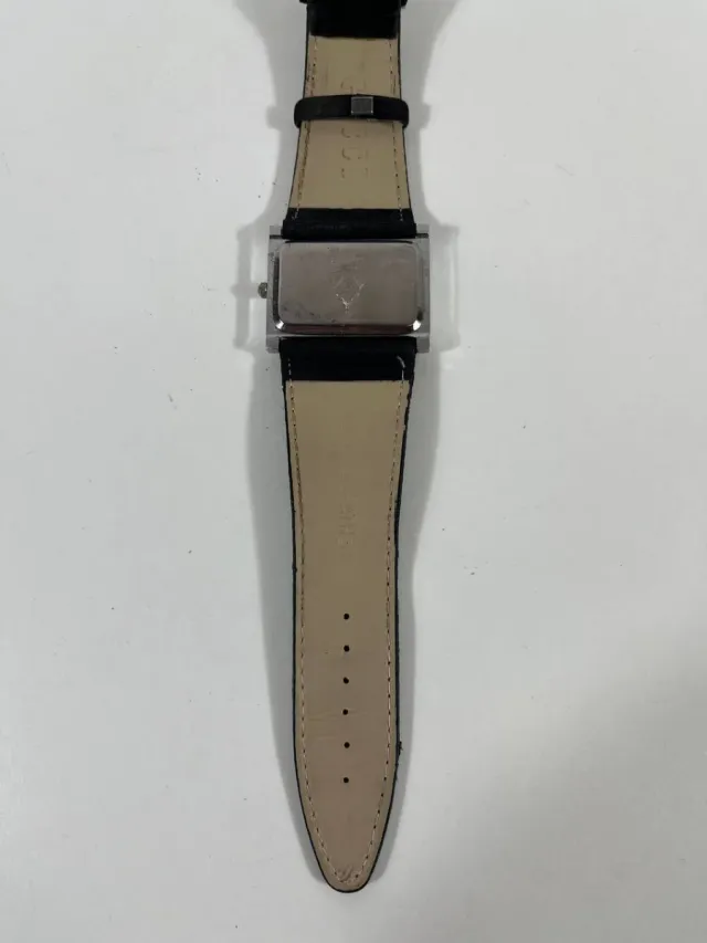 Reloj Gucci Vintage Negro y Plateado