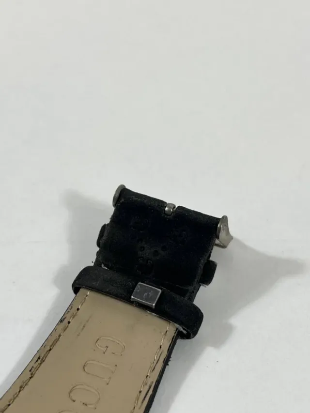 Reloj Gucci Vintage Negro y Plateado