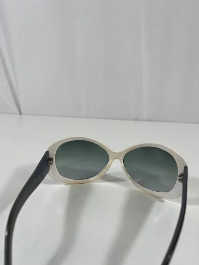 Gafas de sol Dolce & Gabbana blancas y negras