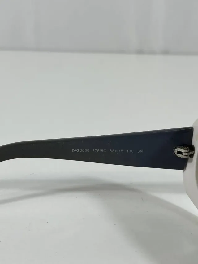 Gafas de sol Dolce & Gabbana blancas y negras