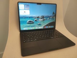 MACBOOK AIR M2 COLOR MEDIANOCHE (MIDNIGHT)