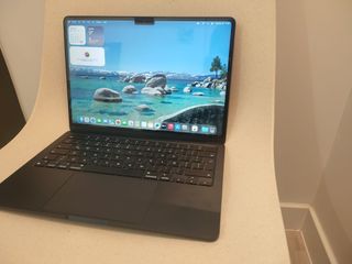 MACBOOK AIR M2 COLOR MEDIANOCHE (MIDNIGHT)