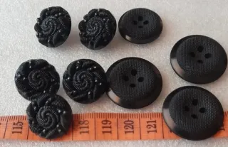 Lote 25 botones- 5 modelos