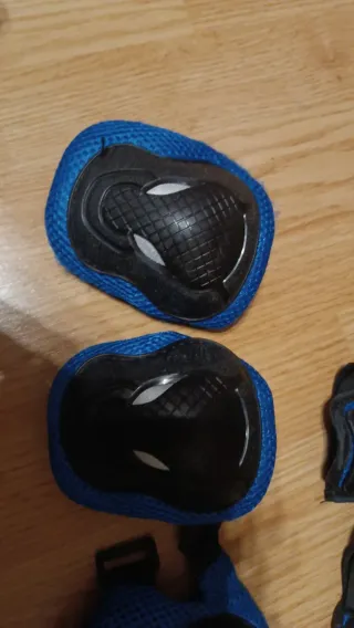 Protecciones para patinaje (rodilleras, coderas)