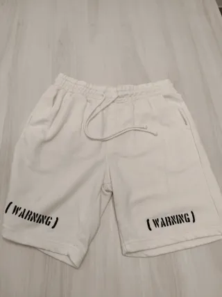 Pantalón corto blanco con estampado