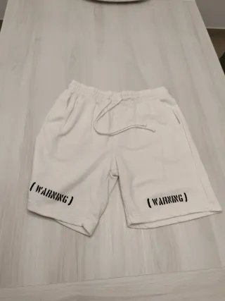 Pantalón corto blanco con estampado