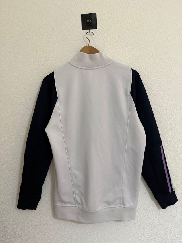 Chaqueta Real Madrid Adidas Oficial 22/23.