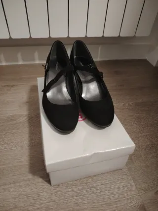 Zapatos tacón ancho negros talla 40