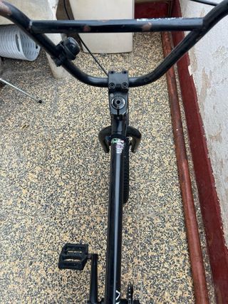 Bicicleta BMX Maxxis como nueva