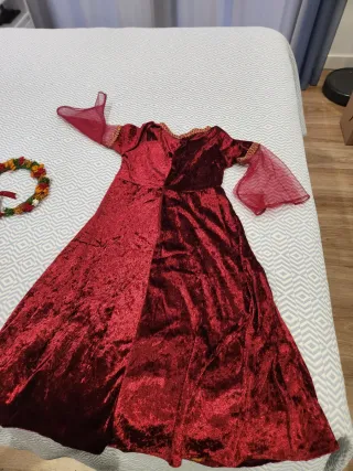 Disfraz Dama Medieval Terciopelo y corona de flore