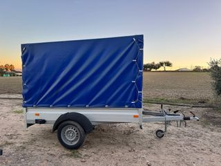Remolque con lona