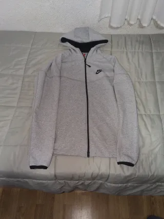 Conjunto Nike Tech Gris