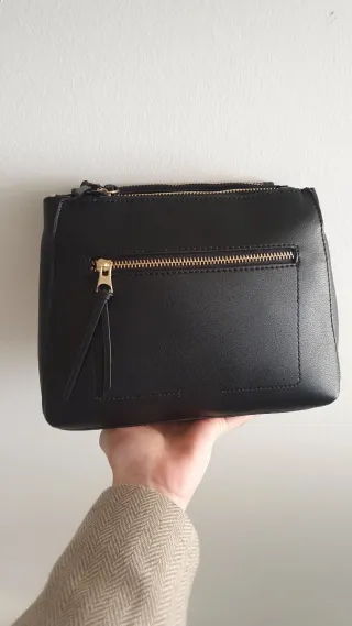 Bolso de hombro Parfois negro y regalo(cosmetica)