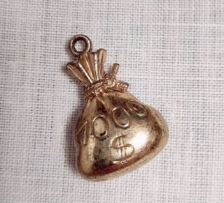 Lote 4 charms o colgantes dorados