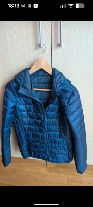 Chaqueta acolchada Esmara azul talla M