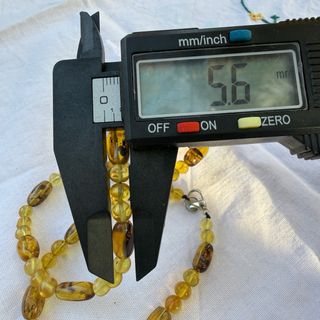 Collar de ámbar con colgante