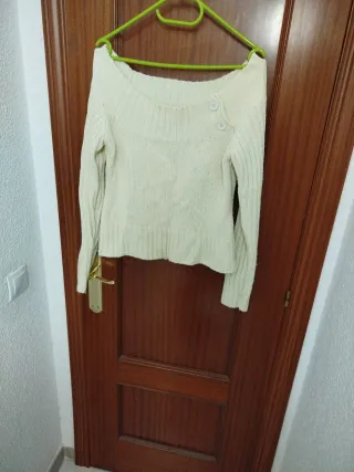 Jersey beige cuello barco