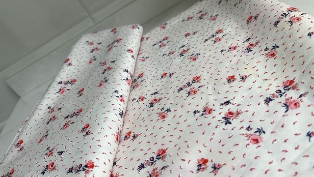 Tela com estampa floral