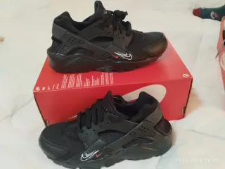 Zapatillas Nike Huarache Niños Negras Rojas