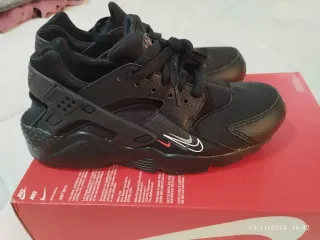 Zapatillas Nike Huarache Niños Negras Rojas