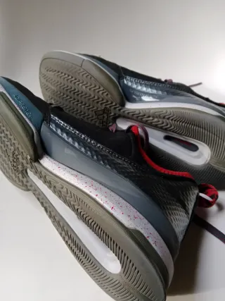 Zapatillas Baloncesto Adidas Niño Negro/Rojo