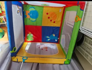 Parque infantil de juegos