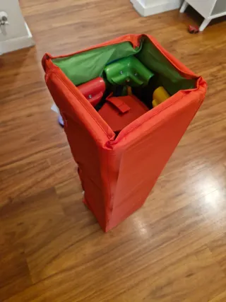 Parque infantil de juegos