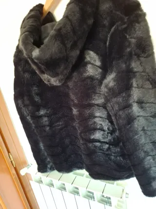 Giaccone donna ecopelo con cappuccio, foderato