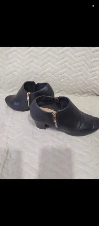 Botines negros mujer con cremallera