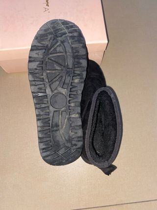 Scarponcini neri con plateau