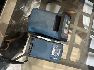 Medidor Láser Bosch DLE 50 Pro + Funda