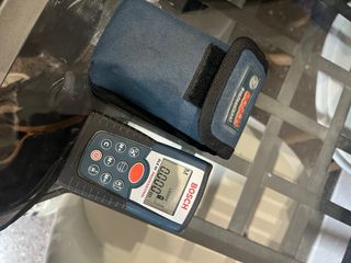 Medidor Láser Bosch DLE 50 Pro + Funda