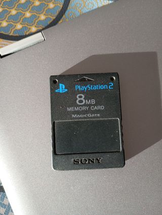 Consola PlayStation 2 con juegos y accesorios