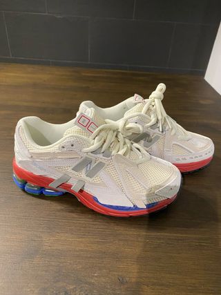 Zapatillas New Balance 1906R ( talla 38,5)