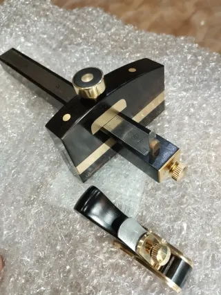 Cepillo y gramil ebanistería luthier