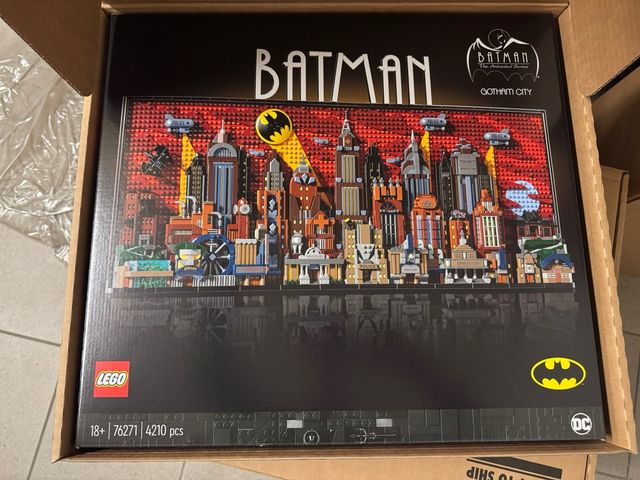LEGO Batman 76271 Gotham City