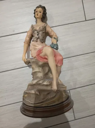 Bozzetto Capodimonte in porcellana