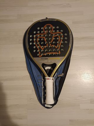 Pala padel black crown piton premium
