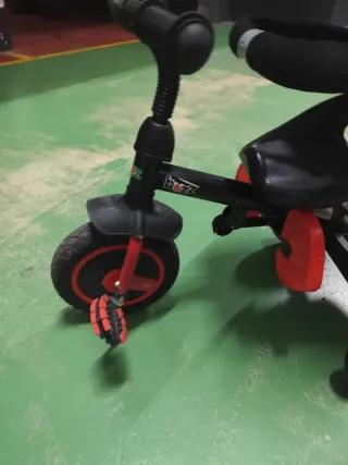 Triciclo Touz con manillar