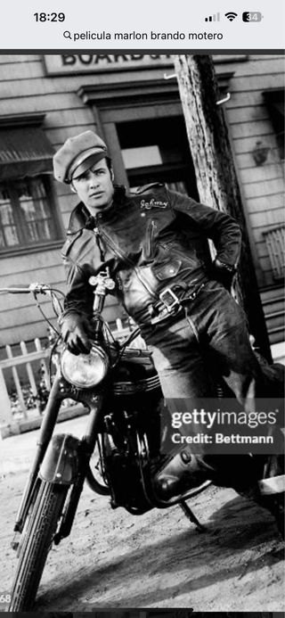 Chaqueta de cuero negra