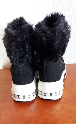 Botas de invierno con pelo y cremallera
