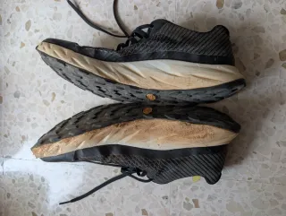 Zapatillas Trail Nnormal Kjerag Negras