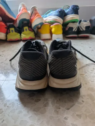 Zapatillas Trail Nnormal Kjerag Negras