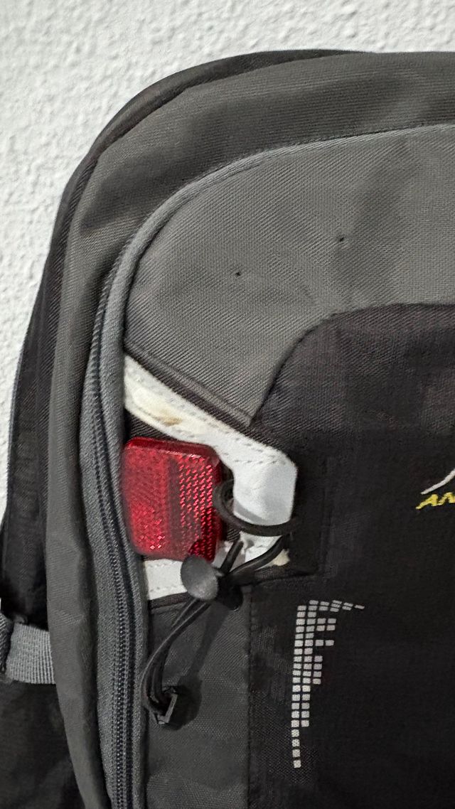 Zaino Huwai 60L Nero e Grigio