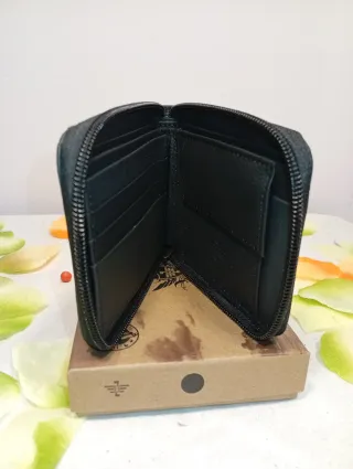 Cartera de Piel con Cremallera Negra