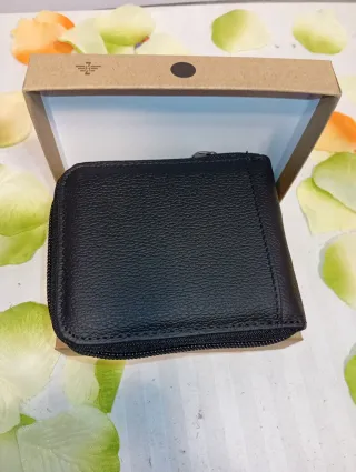 Cartera de Piel con Cremallera Negra