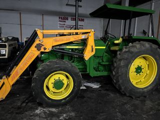 Tractor John Deere 2850 DT con arco