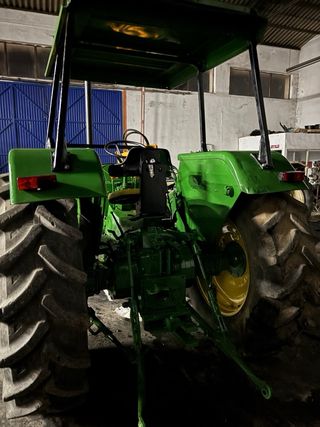 Tractor John Deere 2850 DT con arco